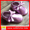 Hot new products for wholesale new style best price pink real leather bow india shoe manufacturers with baby